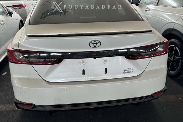 بازگشت تویوتا کمری به ایران، مشخصات دو خودرو جدید وارداتی تویوتا در کشور + عکس